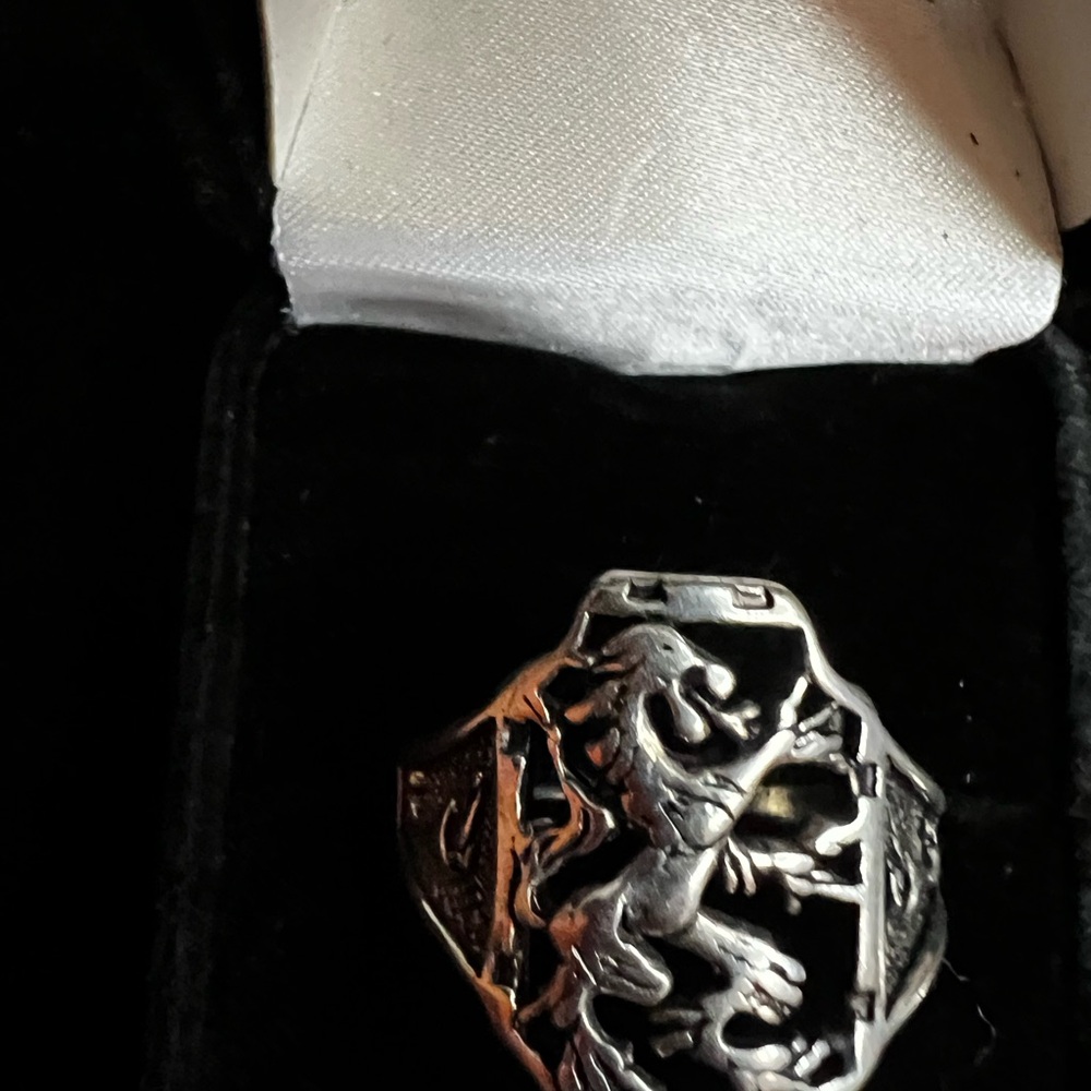 Silver Lion Ring